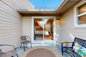 Terrace/patio - Relaxing retreat with a gas fireplace, fenced yard, patio, & washer/dryer (Boise)