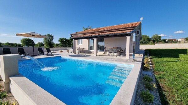 Piscine extérieure
