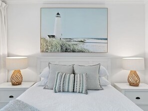 3 bedrooms, iron/ironing board, travel cot, free WiFi - 3 BEDROOM CBD WATERFRONT LUXURY APARTMENT (Cairns City)