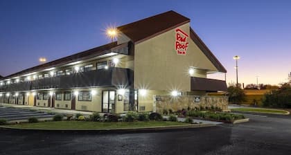 Travelodge by Wyndham Peoria