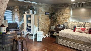 1 chambre, bureau, Wi-Fi, draps fournis