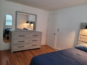 4 chambres, fer et planche Ă repasser, Wi-Fi gratuit, draps fournis