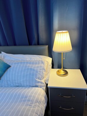 Basic Apartment, 1 Single Bed | 1 bedroom, desk, free WiFi - Pleasant Apartment in City Center (Birmingham)