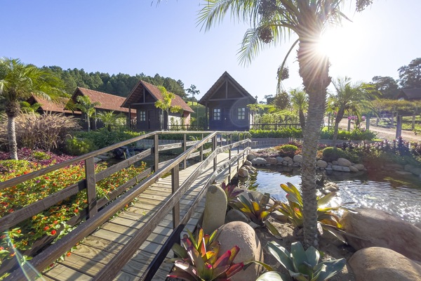 Individually decorated, desk, free WiFi, bed sheets