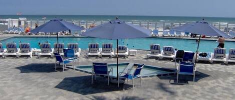 Ulkouima-allas, lämmitetty uima-allas