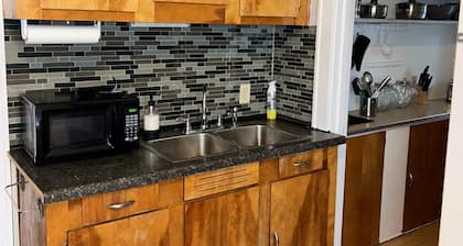 Perfect Place West Allis- Wisconsin Walking distance from State Fair Grounds