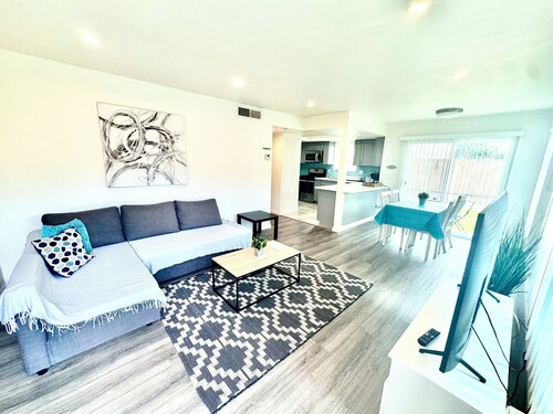 Luxury home near Disney land. Entire place!
