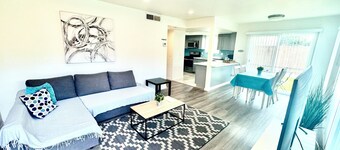 Luxury home near Disney land. Entire place!
