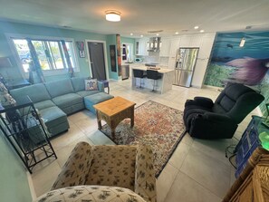 Smart TV, video games - Luxurious 3-Bedroom Key West Home with WiFi, EV charging, AC & Tropical Vibes! (Key West)