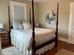 2 عدّة غرف نوم ومكواة/لوح كي وسرير سفر وواي فاي مجانًا