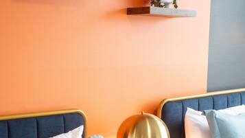 2 bedrooms, desk, iron/ironing board, travel crib