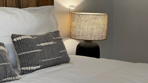2 bedrooms, iron/ironing board, internet, bed sheets - Quinta da Janela Azul - Romã (Tavira)