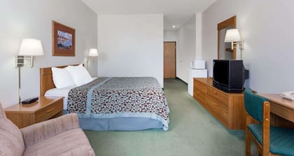 Days Inn by Wyndham Manchester