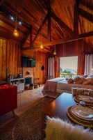 浪漫平房, 山景 | 防过敏的被褥、特色装修、特色家居、办公桌