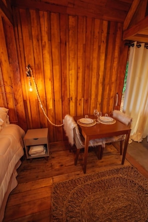 Romantic Bungalow, Mountain View
