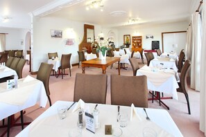 Dining - Best Western The Henry Parkes Tenterfield (Tenterfield)