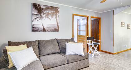Quiet & Cozy Rembert Home ~ 9 Mi to Air Force Base