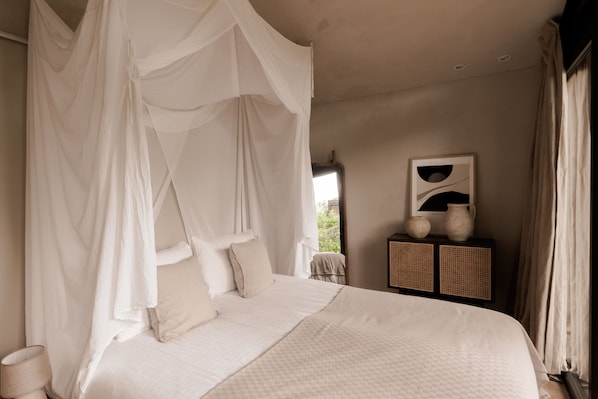 2 bedrooms, travel crib, WiFi, bed sheets