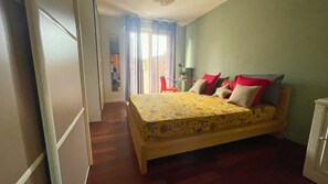 2 chambres, fer et planche Ă repasser, Wi-Fi, draps fournis