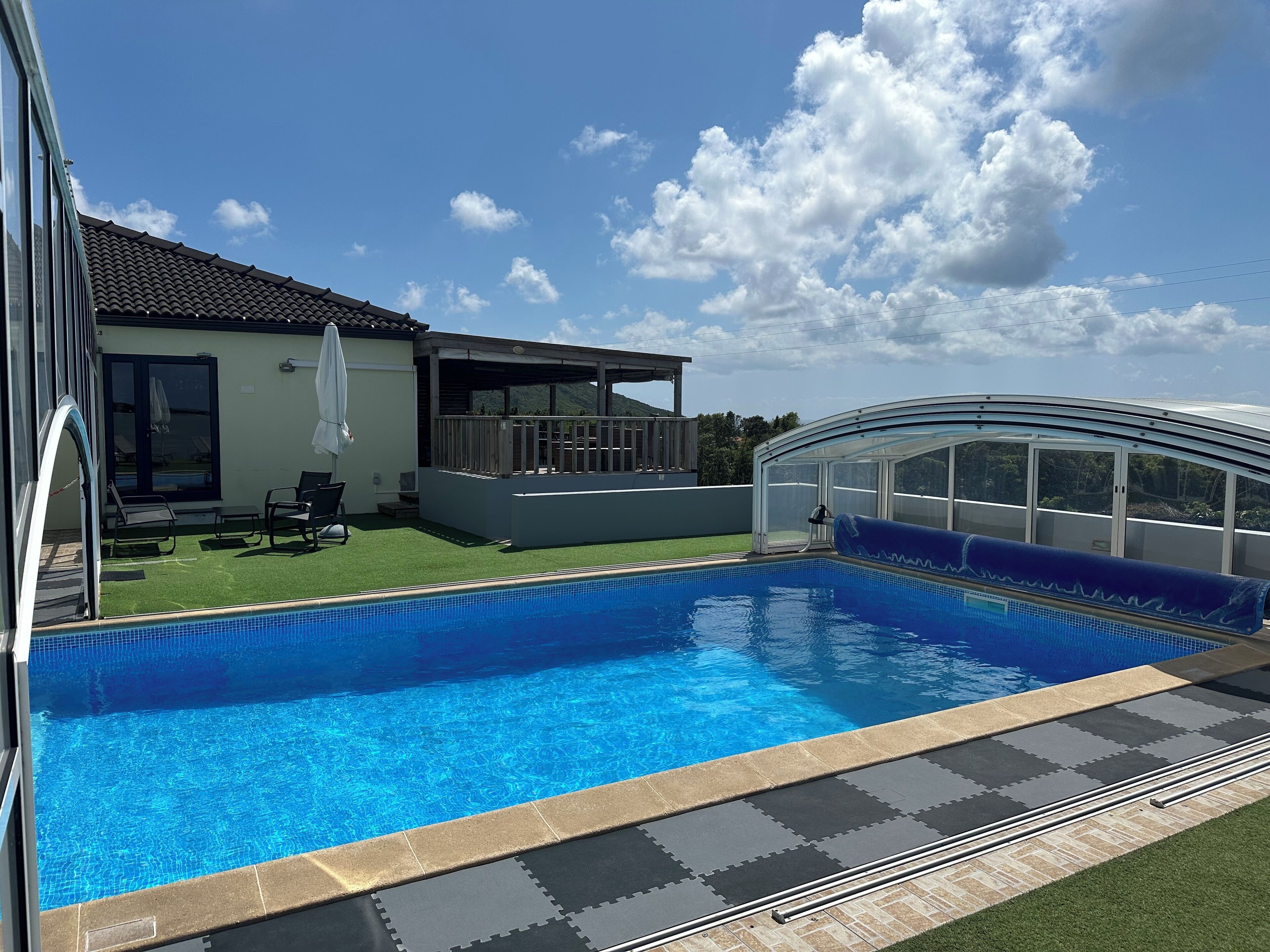 Seasonal outdoor pool