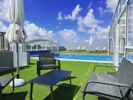 Piscina externa sazonal