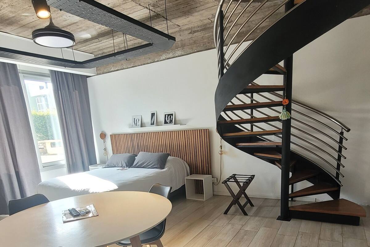 Family Apartment, Garden View | Living area | 35-inch flat-screen TV with digital channels