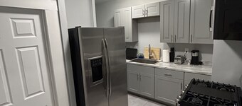 Cozy 1 Bedroom Near UMASS Lowell
