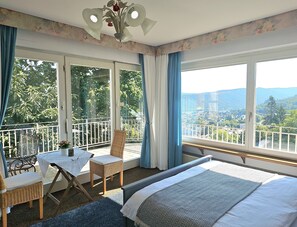 2 Schlafzimmer, Zimmersafe, Schreibtisch, kostenloses WLAN