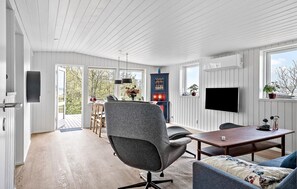 Smart-tv och eldstad