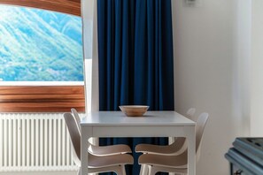 Dining - Dependance with terrace in Brienno (Darsena Lake View) (Brienno)