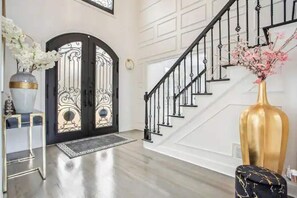 Interior - Modern Style Luxury Home (Alpharetta)