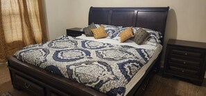 2 bedrooms, iron/ironing board, WiFi, bed sheets