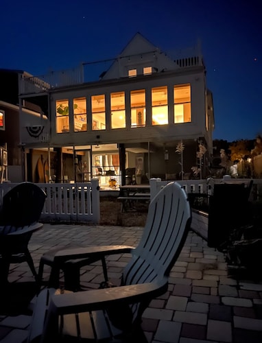 RELAX..Beautiful Waterfront Bungalow..Modern,Clean,Quiet,&Serene. Minutes to LBI