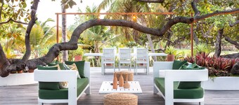 Ananda Atins - Feel at home when you are away 