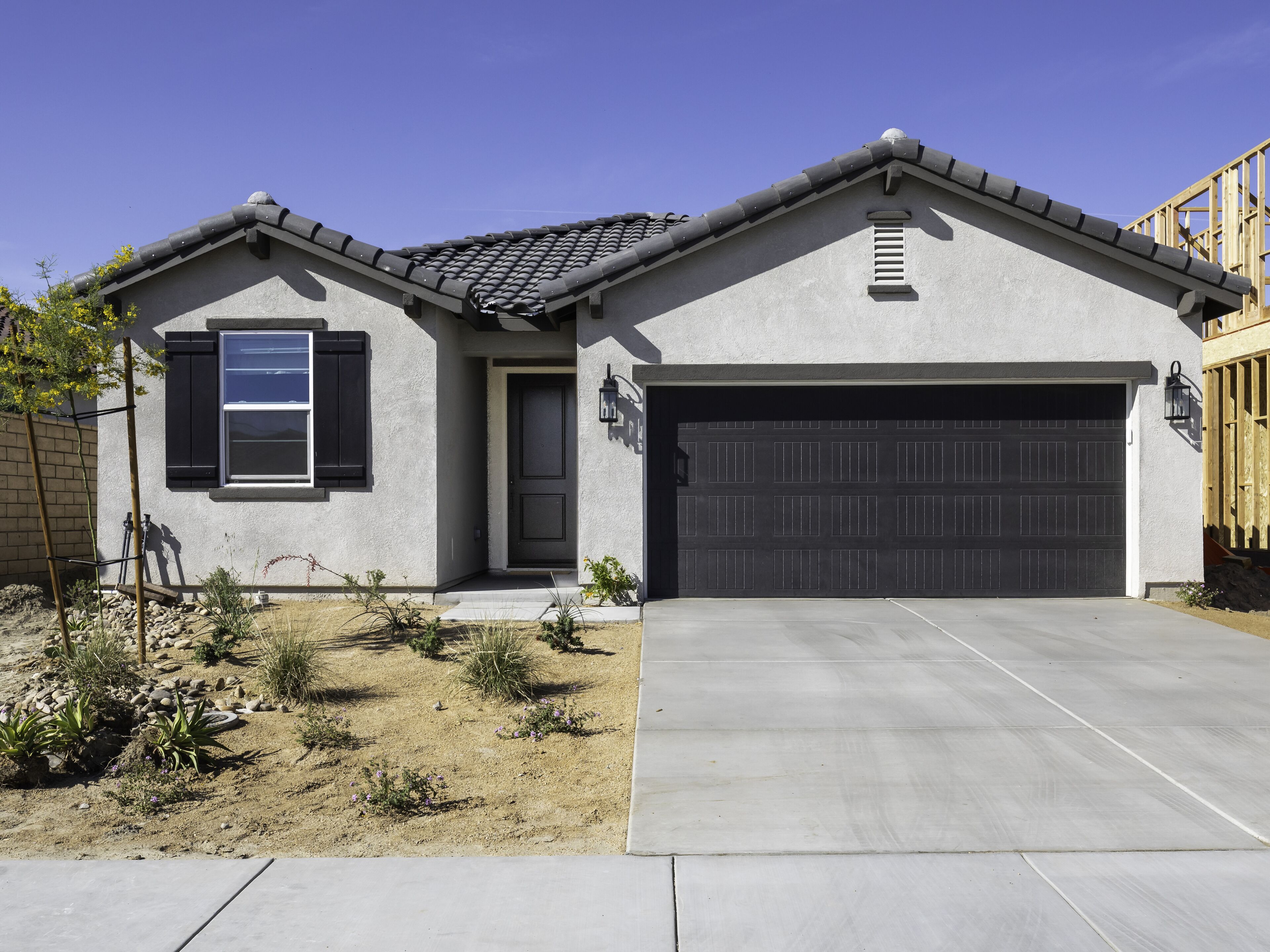 Cool new desert gem 3bd/2ba close to festivals & golf courses and shopping
