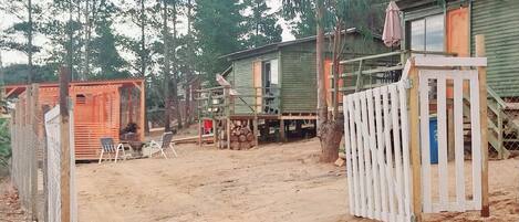 المنشأة من الخارج