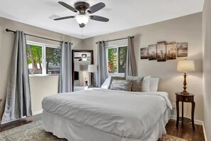 4 Schlafzimmer, Bügeleisen/Bügelbrett, kostenloses WLAN, Bettwäsche