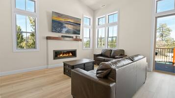 Smart TV, fireplace, table football