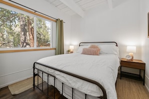 3 bedrooms, free WiFi, bed sheets
