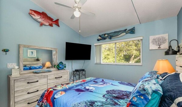 3 bedrooms, iron/ironing board, travel crib, free WiFi