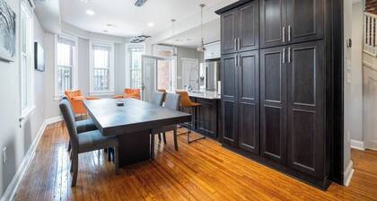 Modern Swanky Oasis Central Location FREE Parking!