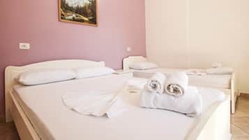 Quarto triplo | Wi-Fi de cortesia, roupa de cama