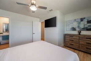 5 bedrooms, iron/ironing board, travel crib, free WiFi