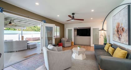 The Zen Den - Movie room, pool/spa, games and more
