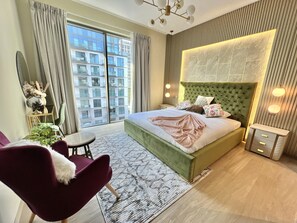 Luxury Apartment - Cosmos Living Luxurious Sobha Hartland (Dubai)