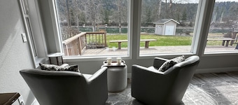Experience Montana on the Kootenai River!