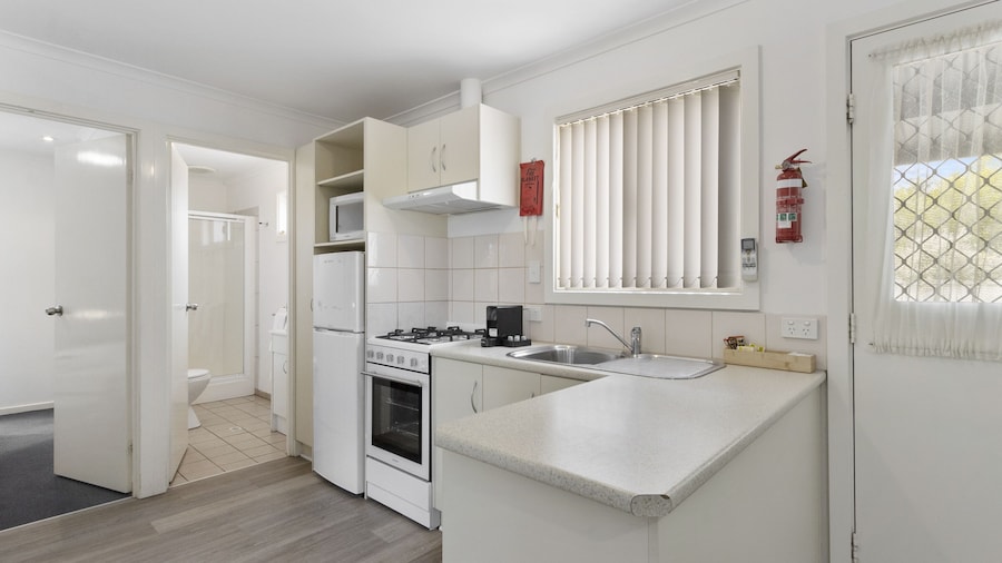 Costello Hotels - Moonta Bay Cabins