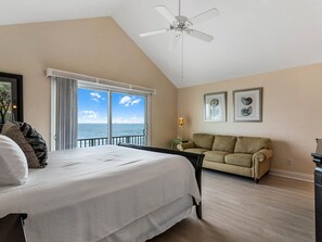 8 bedrooms, iron/ironing board, free WiFi, bed sheets - Beach Castle, East. 8BR 6BA. Sleeps 27. Large Pool! Great decks,, Beachfront. Value! (Gulf Shores)