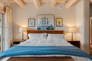 2 bedrooms, desk, free WiFi, bed sheets