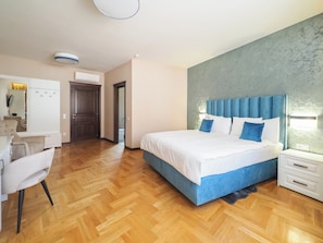 Unclassified image, 2 of 63, button - Boutique Central Sibiu (Sibiu)